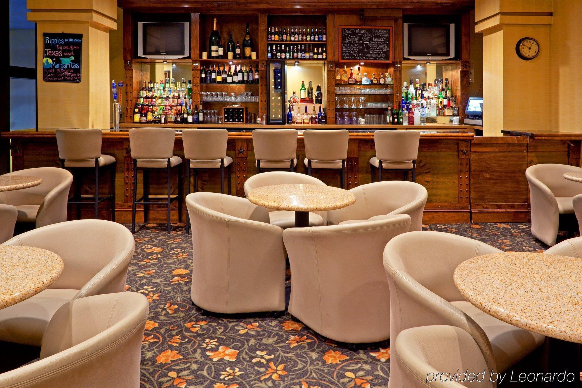 Holiday Inn San Antonio-Riverwalk By Ihg Exterior photo
